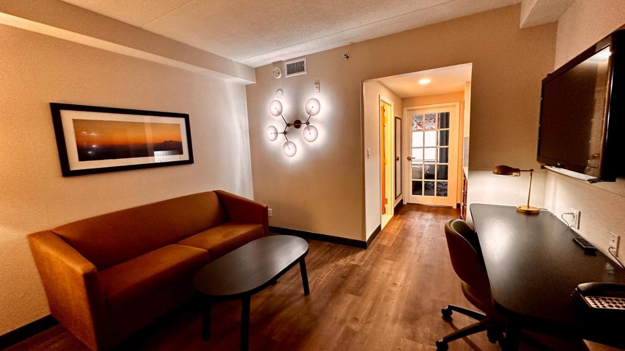 Newmarket Hotel And Suites Eksteriør bilde
